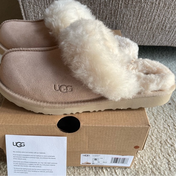 Authentic New Ugg Cozy II Slippers Kids’ Sz 6 (Women’s 7.5), Pretty Sand Color! - Picture 6 of 8
